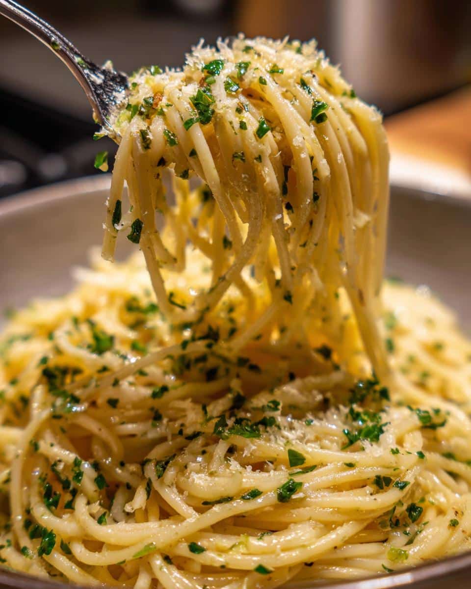 Garlic Parmesan Spaghetti - detail 1